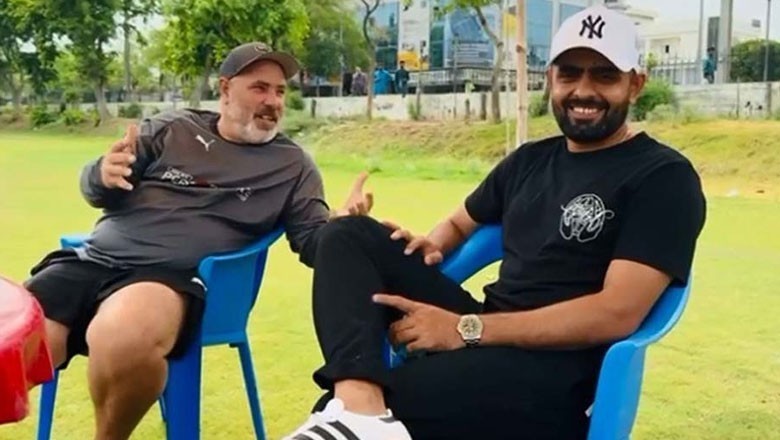 بابر اعظم ورلڈ کلاس کھلاڑی ہے اور جلد بھرپور کم بیک کرے گا، آسٹریلوی کوچ