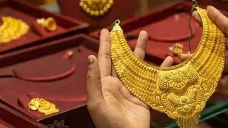 سونے کی فی تولہ قیمت میں آج پھر بڑا اضافہ