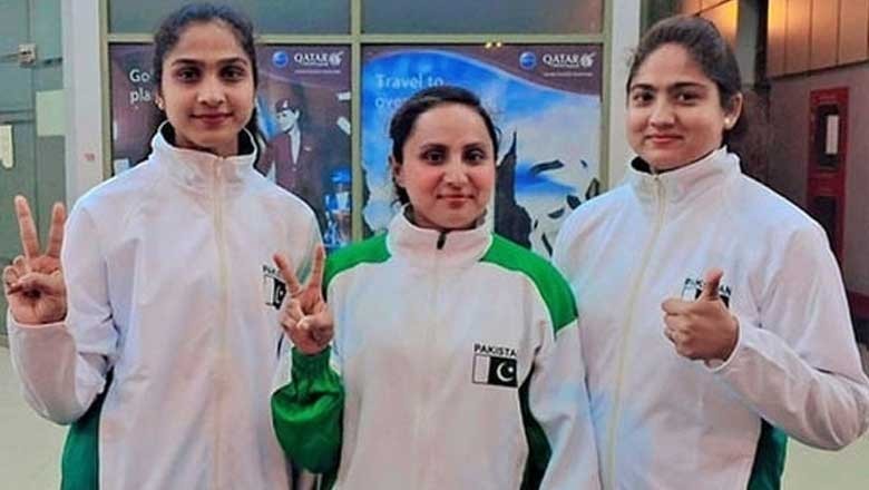 جنوبی افریقا، تین پاکستانی بہنوں نے 12 سونے کے میڈل جیت کر تاریخ رقم کردی