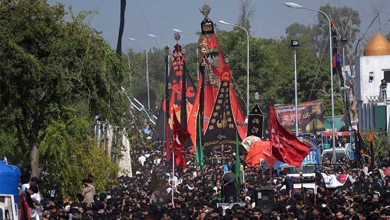 حضرت امام حسین اور ساتھیوں کی عظیم قربانی کی یاد میں یوم عاشور آج منایا جارہا ہے