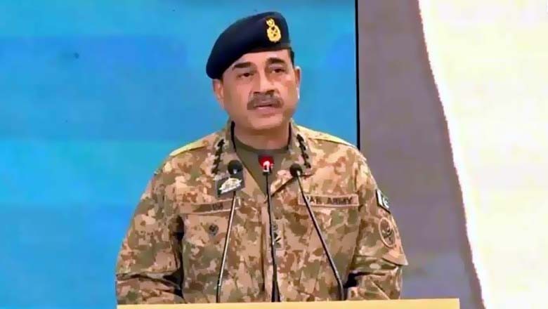 جو شریعت اور آئین کو نہیں مانتے، ہم انہیں پاکستانی نہیں مانتے، سپہ سالار