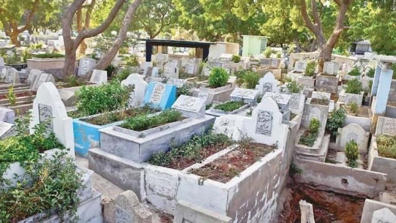 خاتون کی قبر کھود کر غیر اخلاقی حرکت کی کوشش کرنیوالا درندہ سفاک ملزم پکڑا گیا