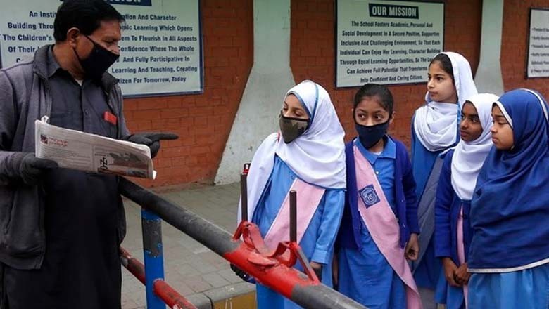 خیبر پختونخوا کے اسکولوں میں سیکنڈ شفٹ ختم کر دی گئی