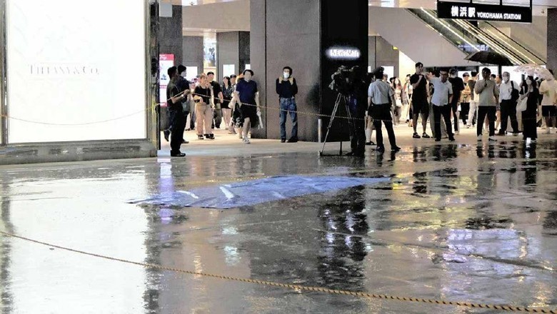 جاپان، خودکشی کیلیے کودنے والی لڑکی راہ گیر پر آگری، دونوں ہلاک