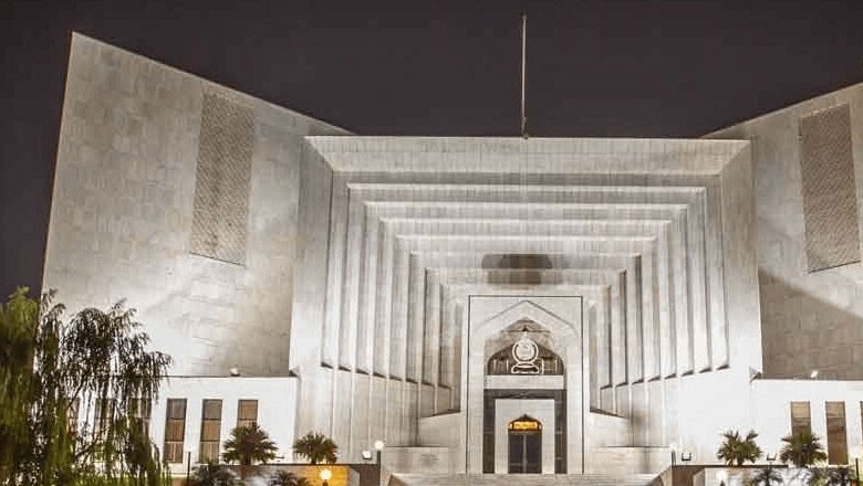 الیکشن کمیشن کا مخصوص نشستوں کے فیصلے پر عمل درآمد نہ کرنے پر سپریم کورٹ کا بڑا حکم