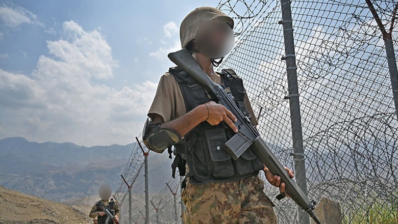 لیفٹیننٹ جنرل کو کرپشن کرنے پر 20 سال قید اور بھاری جرمانے کی سزا