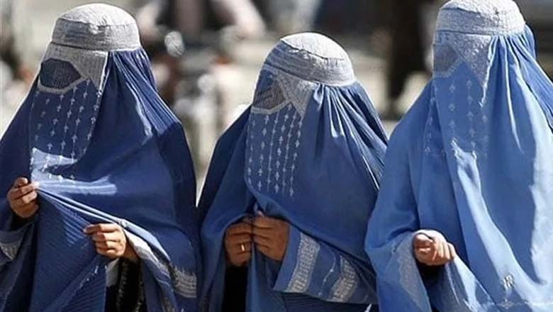 جعلی دستاویزات پر کراچی سے جرمنی جانے والی 3 افغان خواتین گرفتار