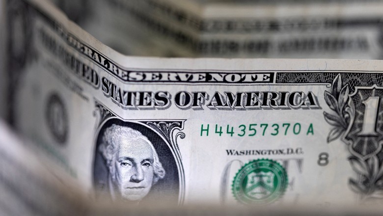 غیر ملکی کمپنیوں نے 2 ماہ میں 76 ارب سے زائد مالیت کے ڈالرز بیرون ملک منتقل کردیے