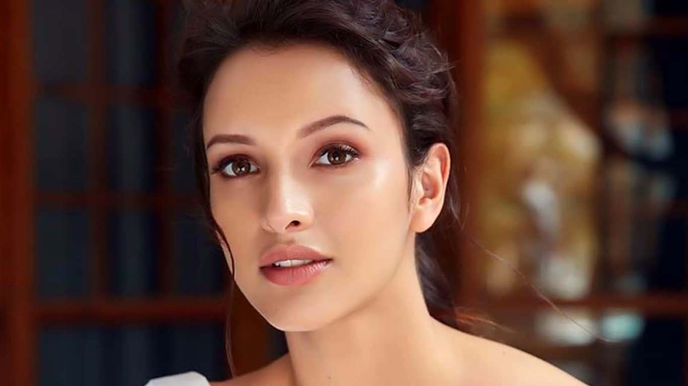 ترپتی دیمری کئی دن تک کیوں روتی رہیں؟ اداکارہ نے وجہ بتادی