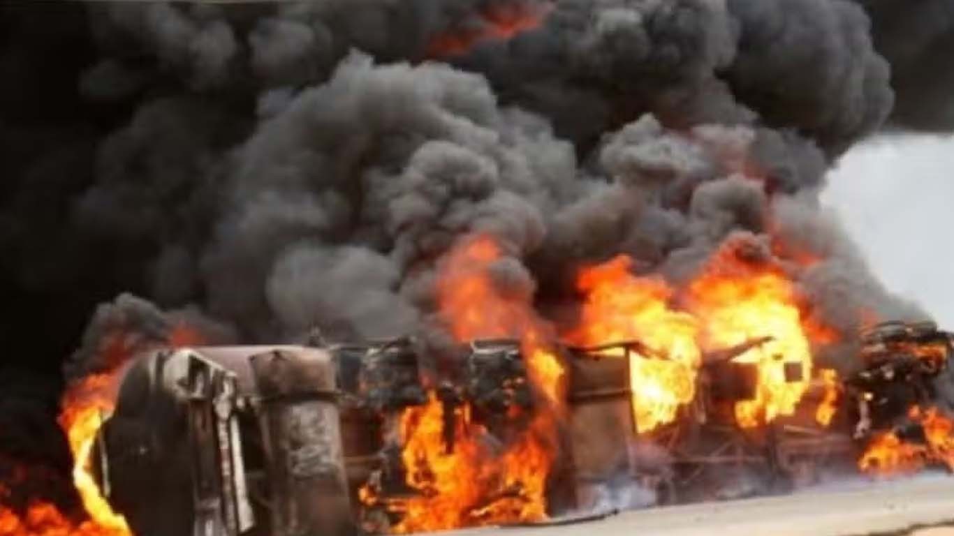 نائجیریا: آئل ٹینکر میں خوفناک دھماکے سے 94 ہلاک