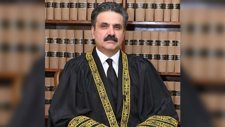 چیف جسٹس کی تقرری کا نوٹی فکیشن جاری
