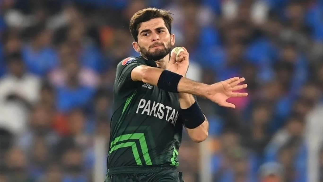 شاہین آفریدی نے بیٹے کے ہمراہ پہلی تصویر شیئر کردی