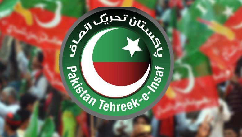 قیدی وین پر حملہ پولیس کا ڈرامہ ہے، ایس ایچ او نے شیشے توڑے، پی ٹی آئی