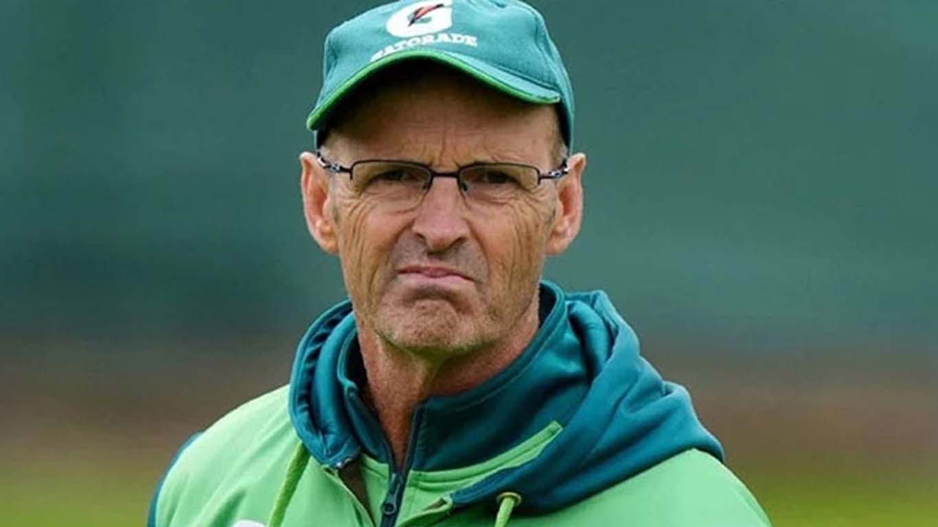 وائٹ بال ٹیم کے ہیڈ کوچ گیری کرسٹن عہدے سے مستعفی