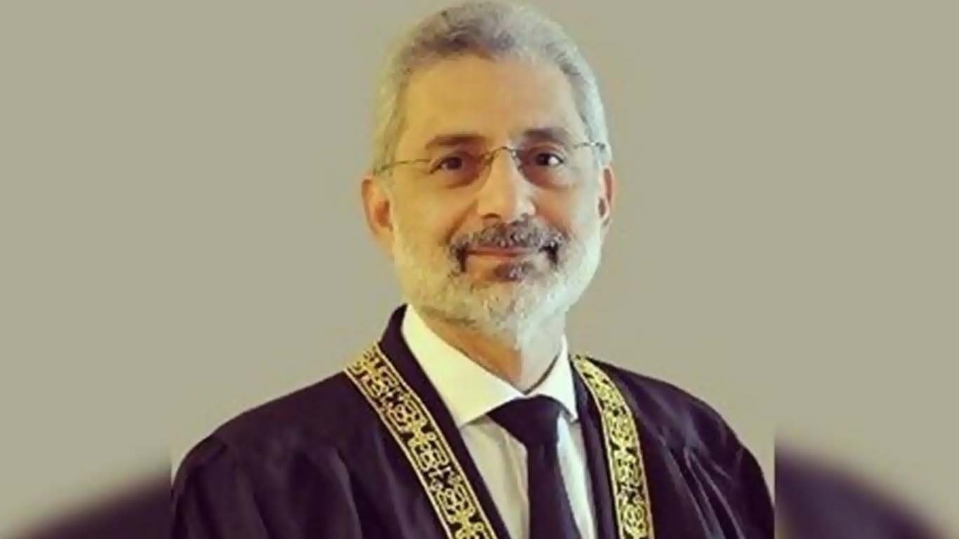 قاضی فائز کی گاڑی کا گھیراؤ کرنے والوں کی شہریت منسوخ کرنے کا فیصلہ