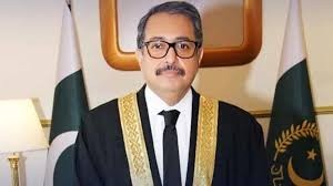 اسلام آباد کے امن و امان کے حالات کراچی جیسے ہوگئے، بھتے کی پرچیاں آرہی ہیں، چیف جسٹس