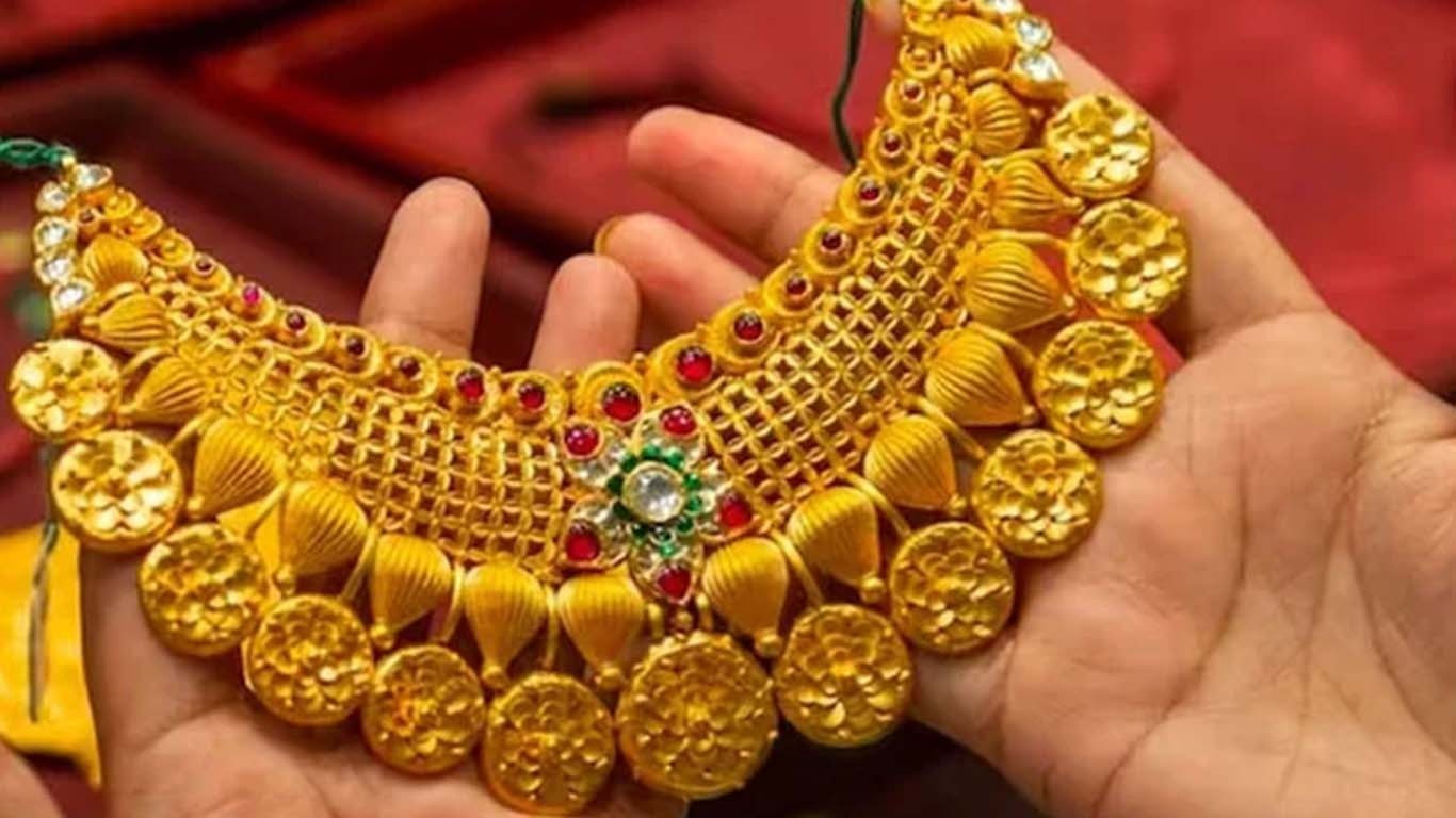 سونے کی قیمت میں مسلسل کمی کے بعد اچانک بڑا اضافہ