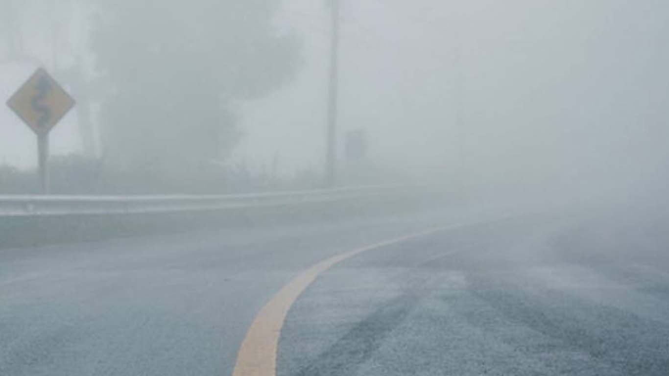 پنجاب اور سندھ میں دھند کا راج، موٹر ویز مختلف مقامات سے بند