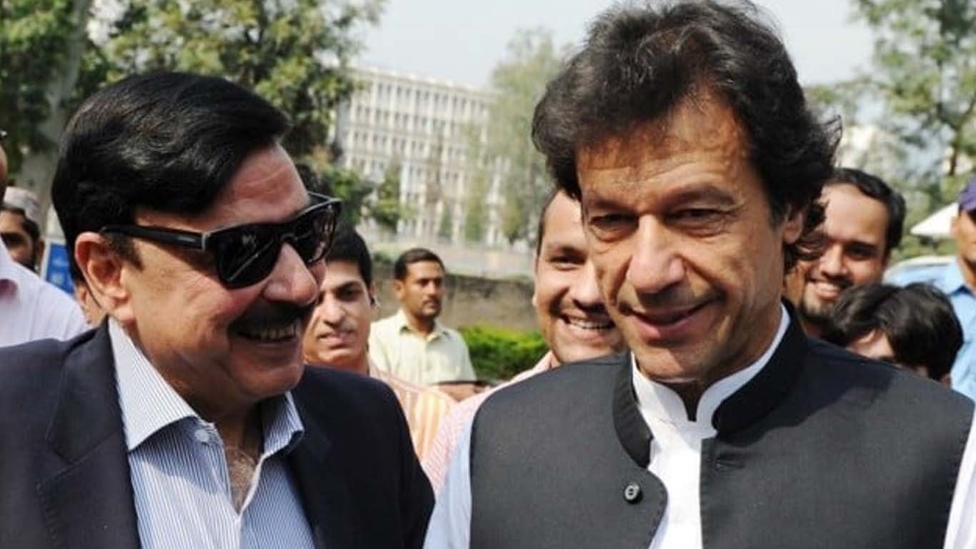 بانی پی ٹی آئی مجھے دیکھتے ہی بغل گیر ہوئے، بوسہ بھی لیا، شیخ رشید