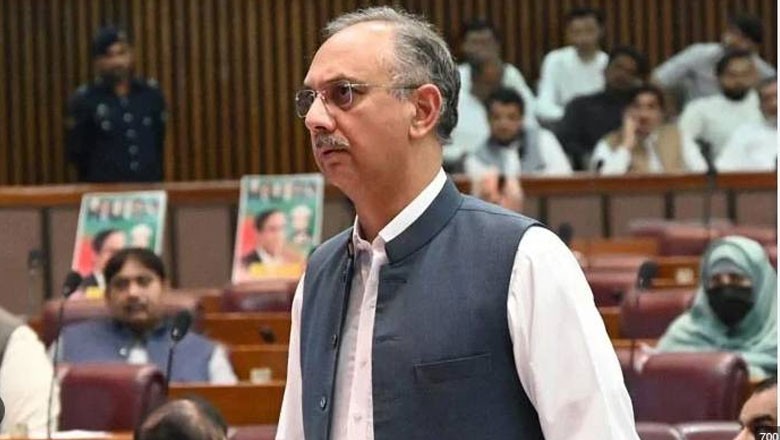 عمر ایوب سمیت پی ٹی آئی کے دیگر رہنماؤں کی اٹک پولیس نے گرفتاری ڈال دی