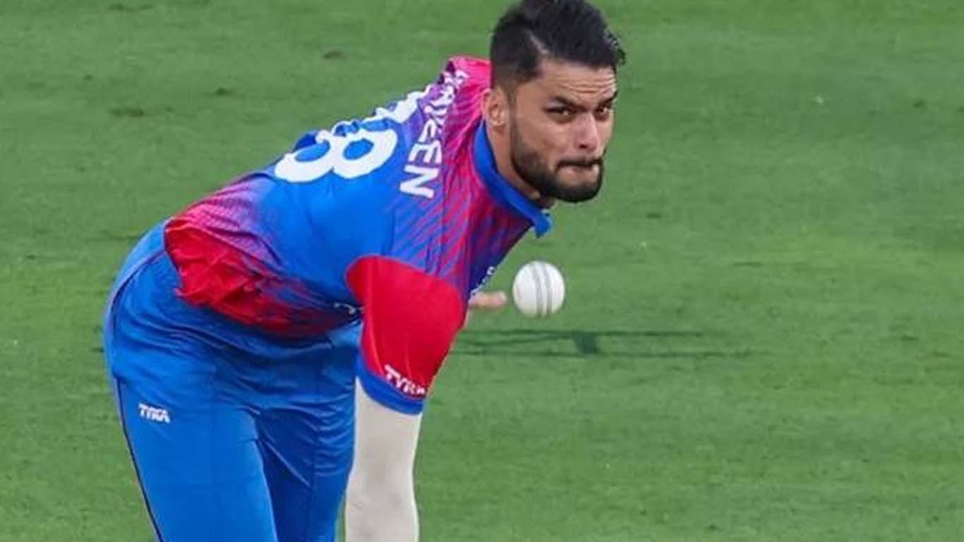 افغان بولر نوین الحق نے 13 گیندوں کا کرا ڈالا