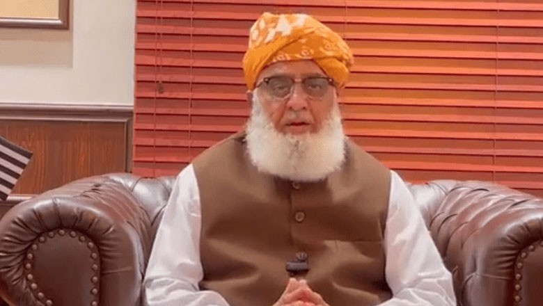 مدارس بل کے معاملے پر مولانا نے طبل جنگ بجادیا، حکومت کو بڑی دھمکی