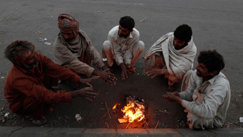 کراچی میں درجہ حرارت کم ترین ریکارڈ، سردی میں مزید اضافے کا امکان