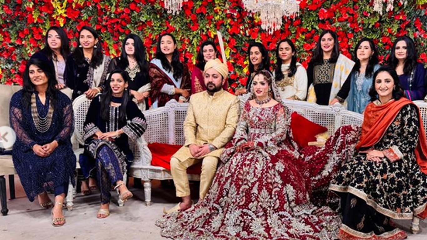 پاکستان ویمن کرکٹر سدرا امین شادی کے بندھن میں بندھ گئیں