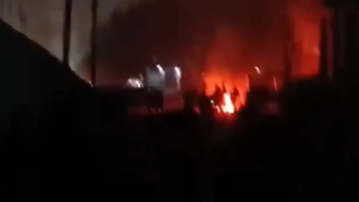 ملیر میں دھرنے کے مظاہرین اور پولیس میں تصادم کا مقدمہ درج