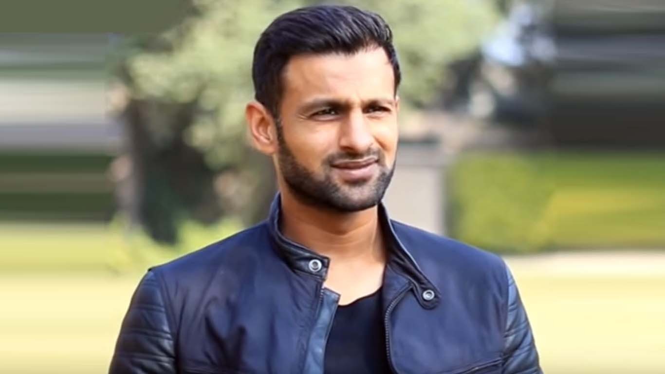 شعیب ملک نے ایک بار پھر بڑا فیصلہ کرلیا