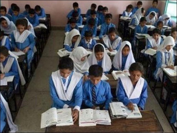 نجی اسکولوں کو فیس نہ لینے کی ہدایت