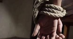 کراچی میں شارٹ ٹرم اغوا، تاجروں کو لوٹ کر چھوڑ دیا گیا