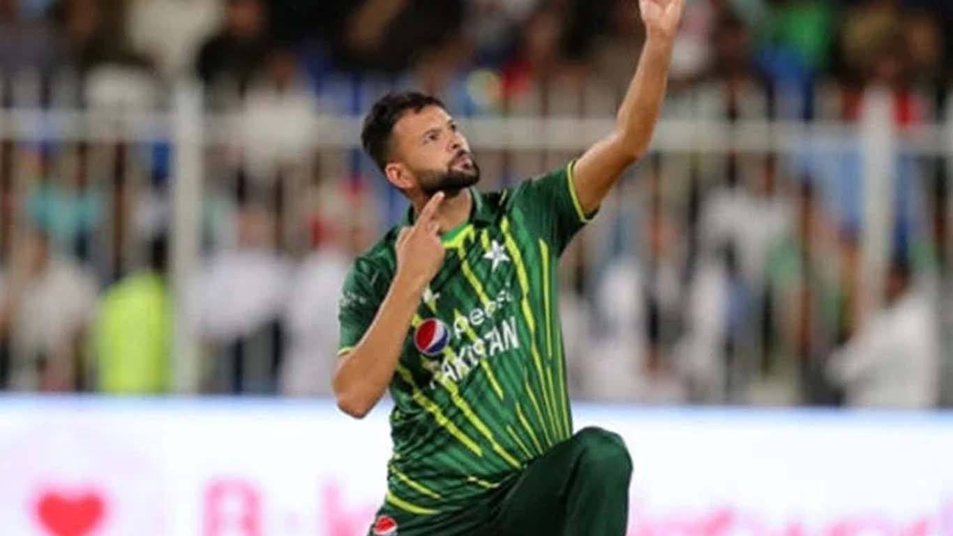 احسان اللہ کو ملتان سلطانز کے مالک علی ترین کی بڑی پیشکش