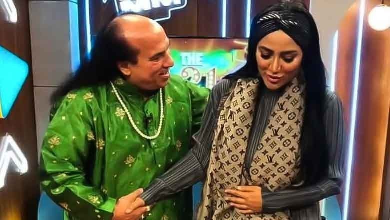 ہراسانی کے الزام پر چاہت فتح علی نے متھیرا کو جھوٹا قرار دے دیا، قانونی کارروائی کی بھی دھمکی