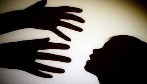 کراچی میں بچے کے اغوا کی کوشش ناکام، گروہ کا کارندہ رنگے ہاتھوں پکڑا گیا