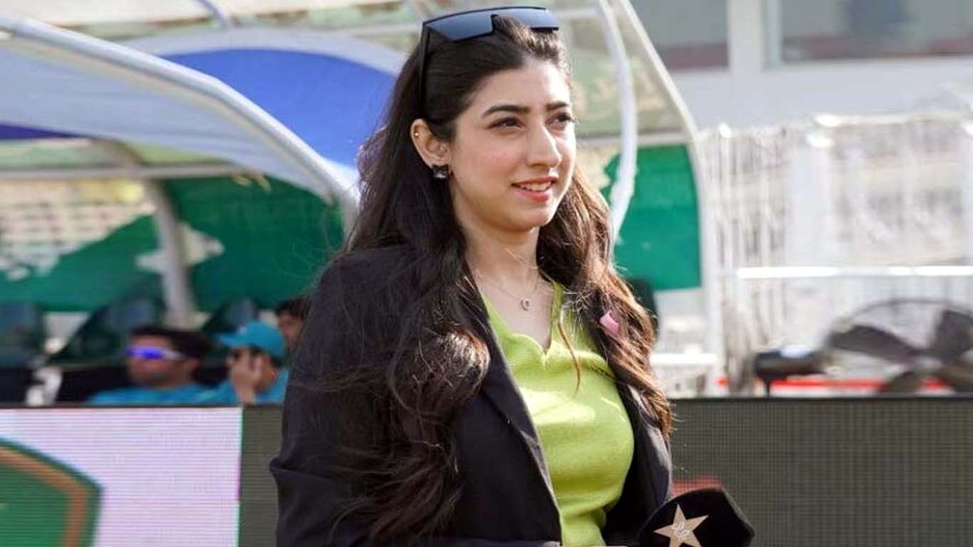 میرا پیٹ میری مرضی، مریم نفیس نے ایک اور نعرہ بلند کردیا