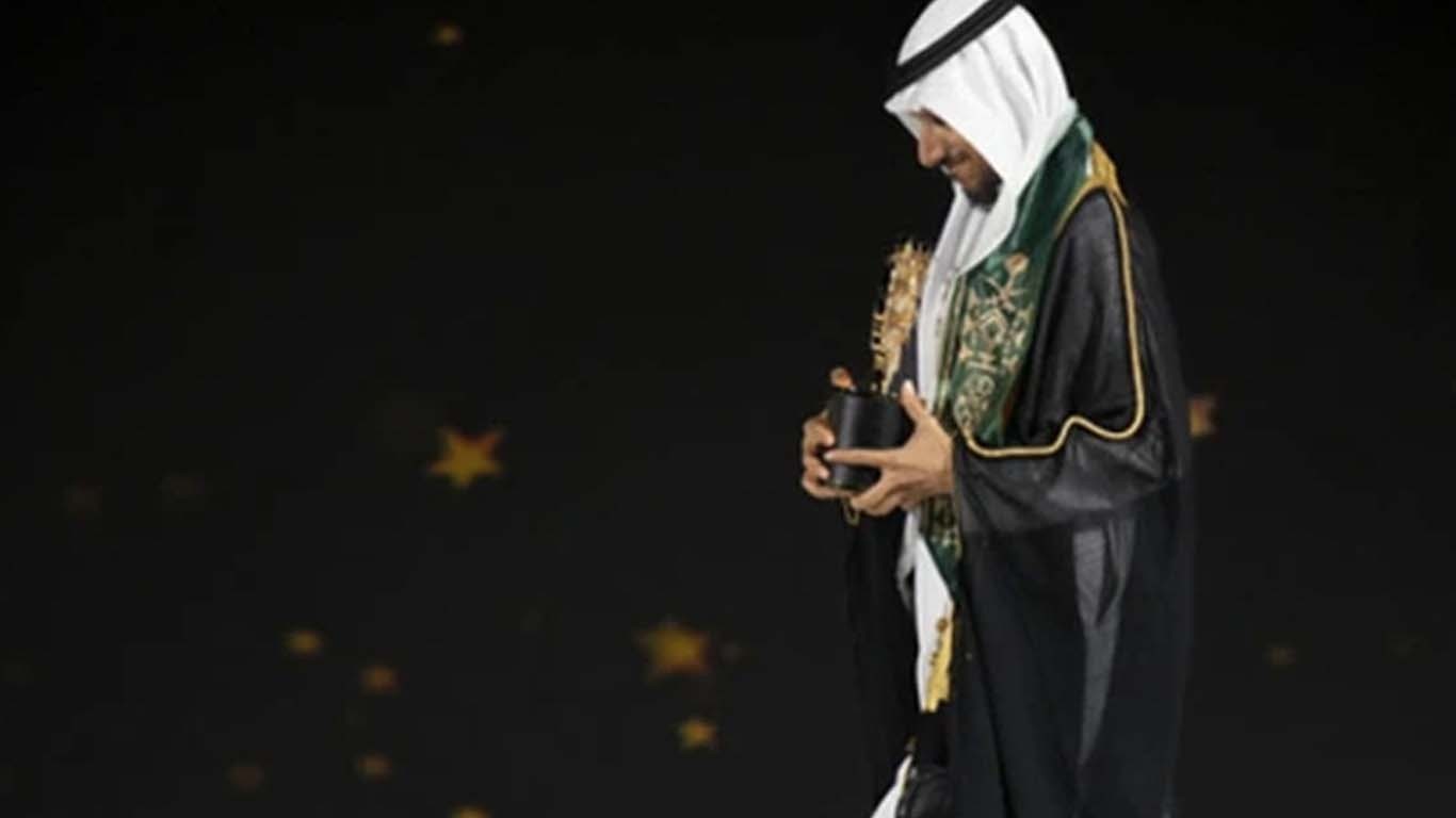 سعودی ٹیچر نے 10 لاکھ ڈالر کا ایوارڈ جیت لیا