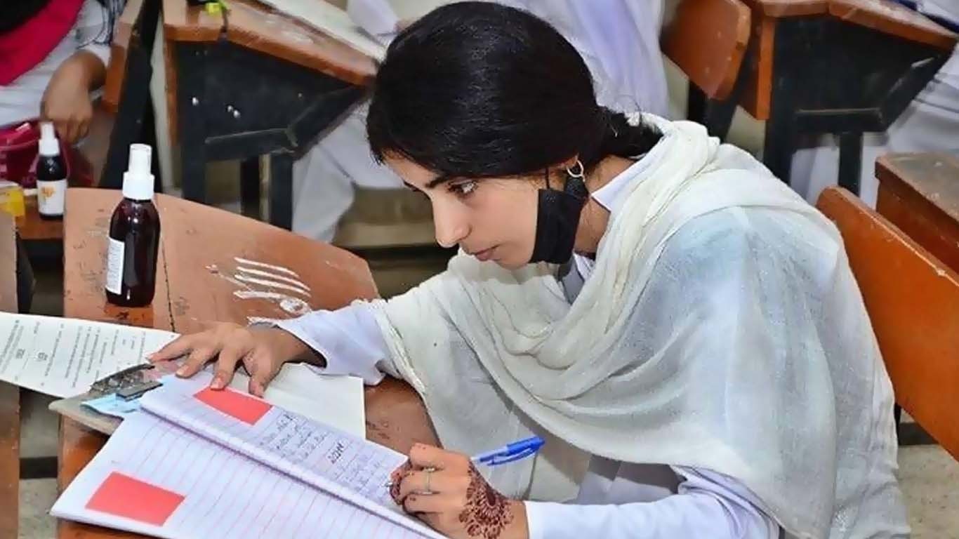 سندھ میں میٹرک امتحانات کے شیڈول میں رد و بدل کا فیصلہ
