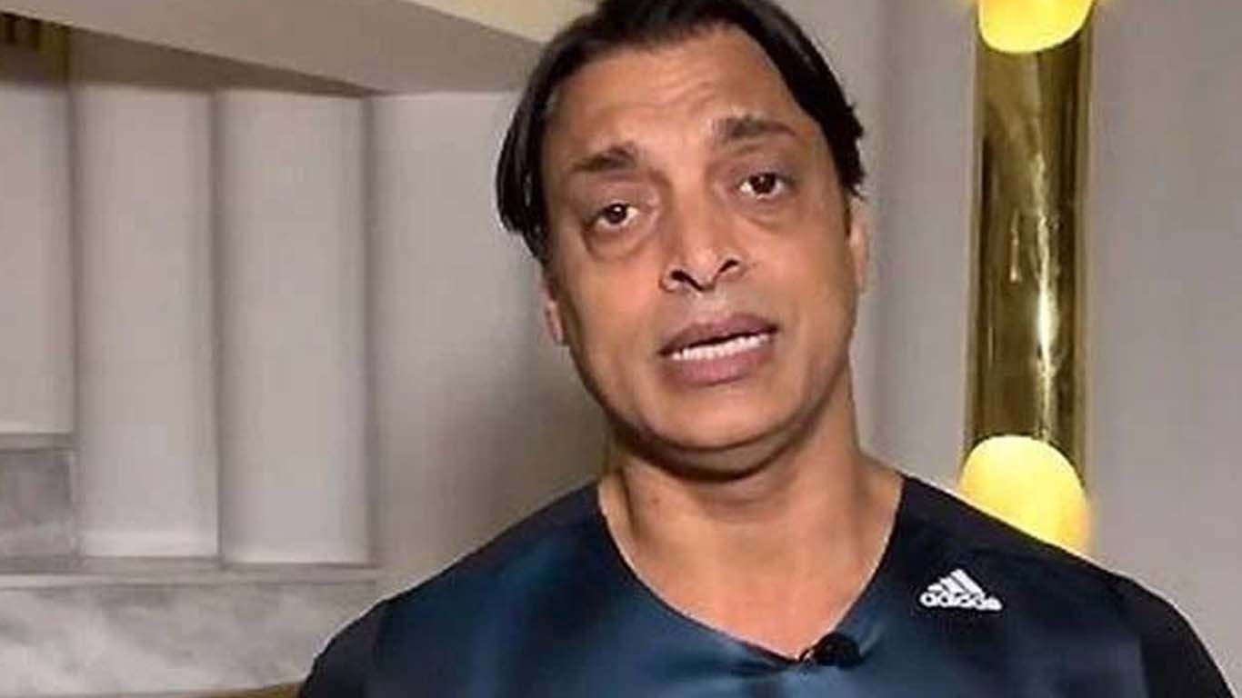 شعیب اختر قومی ٹیم کی شکست سے  دلبرداشتہ ہوکر افغان ٹیم کو سپورٹ کرنے لگے