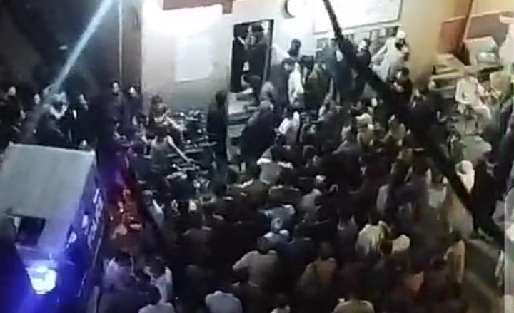 کراچی، ڈکیت اپارٹمنٹ میں بھی داخل ہونے لگے، مکینوں نے واردات ناکام بنادی