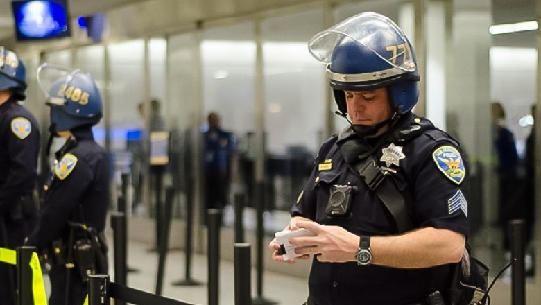 سینئر پاکستانی سفیر کو امریکا میں داخلے سے روک کر ڈی پورٹ کردیا گیا