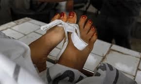 کراچی، شاہراہ فیصل پر واقع ہوٹل سے خاتون کی ذبح ہوئی برہنہ لاش برآمد