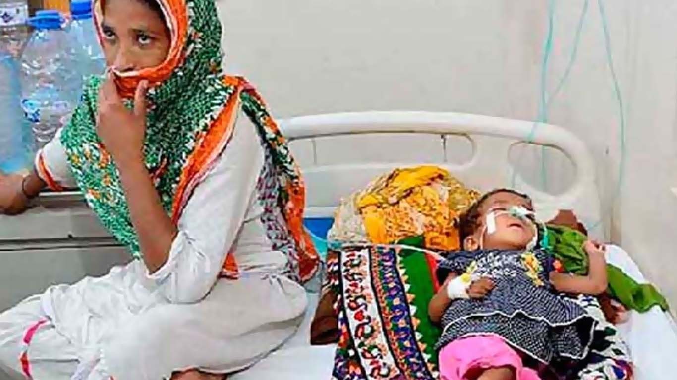 گمبٹ میں خسرہ وبا کی شکل اختیار کرگئی، 5 بچے جاں بحق