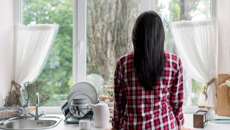 کھٹ پٹ کی آواز سن کر کچن میں آئے تو ایسی چیز دیکھی کہ پیروں سے زمین نکل گئی، خوفناک واقعہ