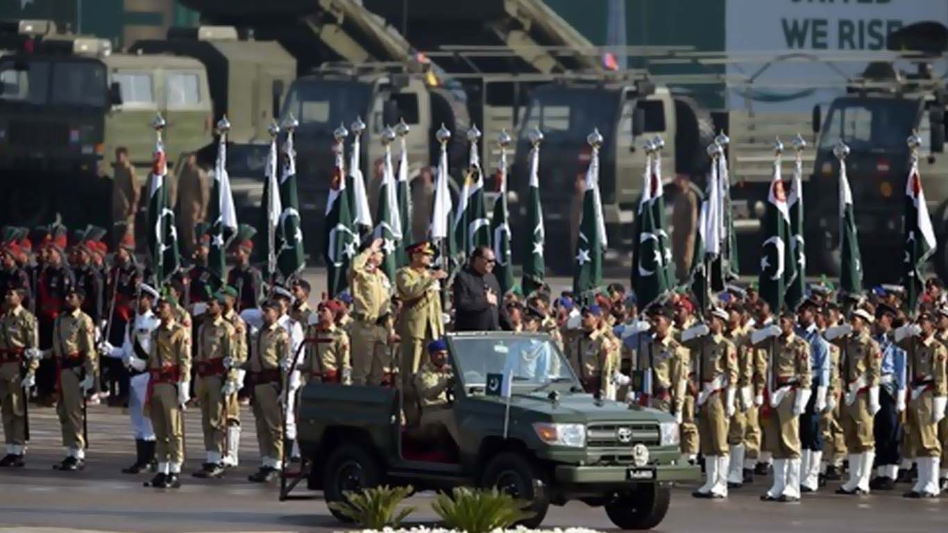 یوم پاکستان پریڈ محدود پیمانے پر کرنے کا فیصلہ