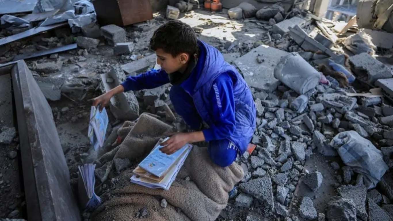 اسرائیلی فوج کا رفح پر حملہ شروع، تل السلطان کو خالی کرنے کا حکم