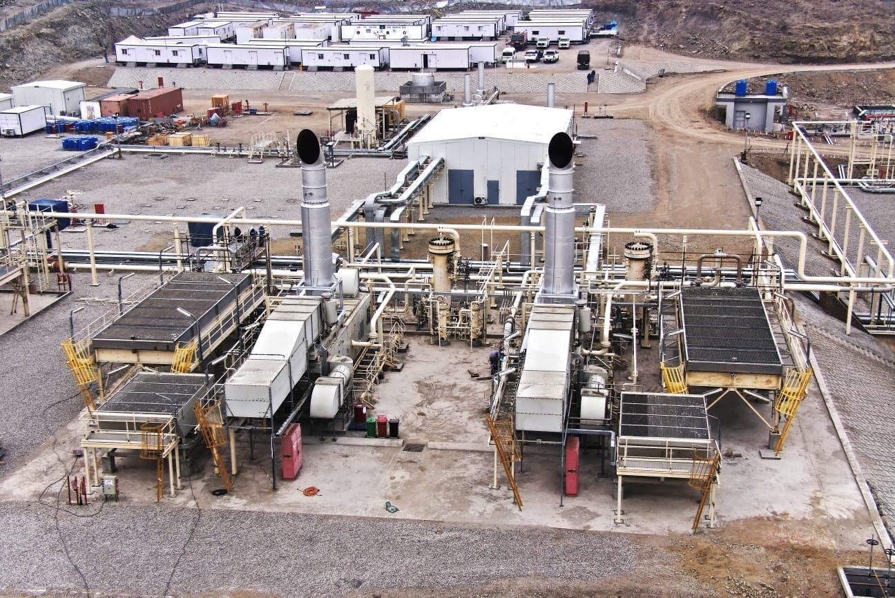 قدرت مہربان، پاکستان میں تیل اور گیس کے بڑے ذخائر دریافت