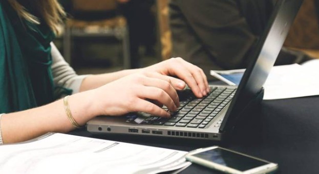 خواتین میں ہارٹ اٹیک سے پہلے ظاہر ہونے والی علامات