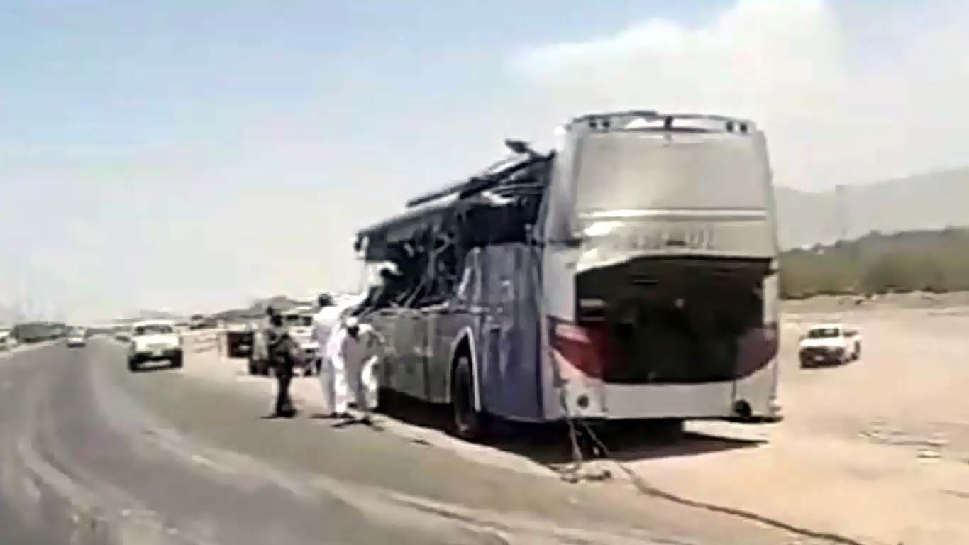 سعودی عرب: عمرہ زائرین کی بس کو حادثہ، 5  پاکستانی جاں بحق