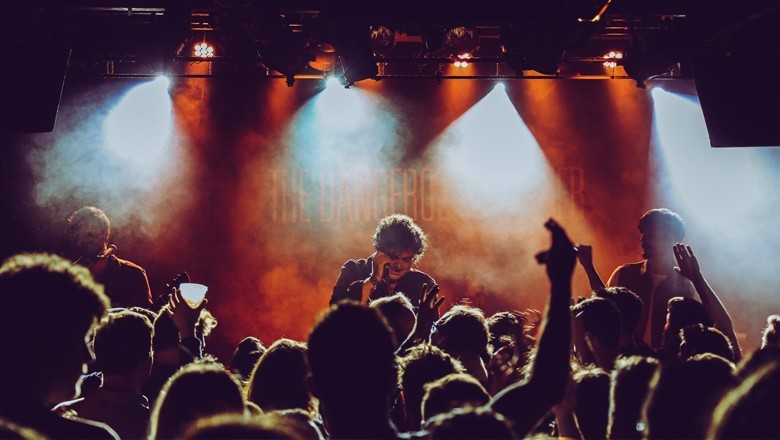 دنیا کا خطرناک ترین گانا جسے سن کر 100 لوگوں نے خودکشی کی